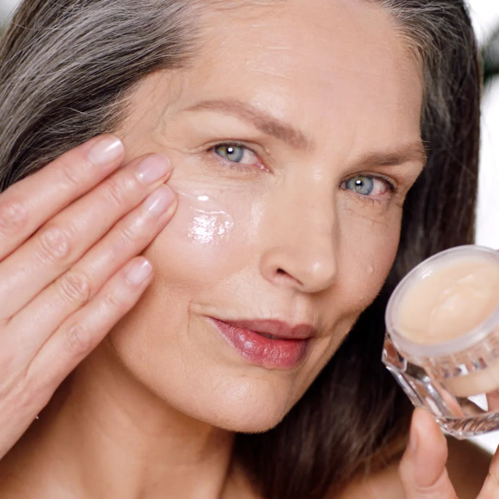 CHARLOTTE’S MAGIC SKIN ON-THE-GO KIT