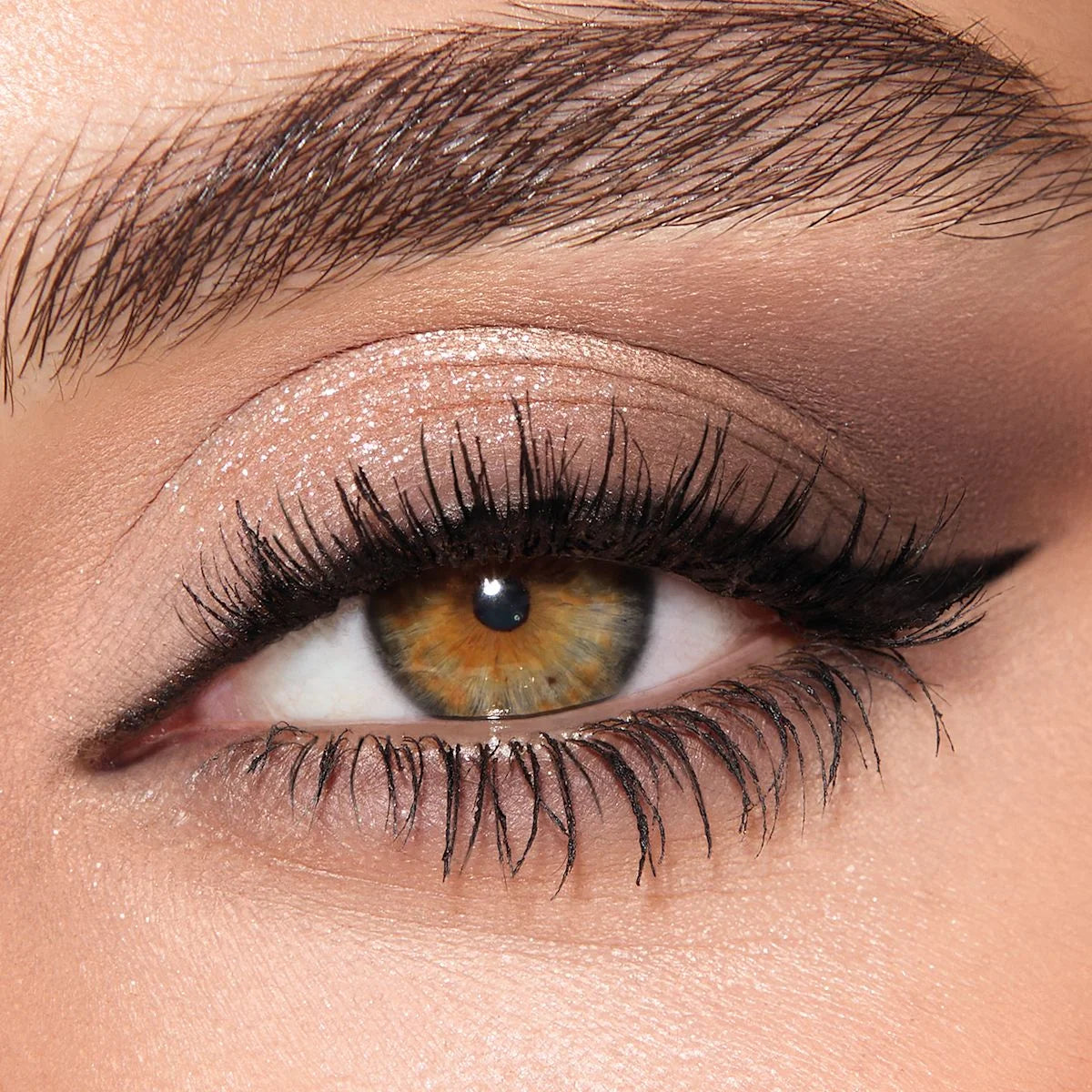 CHARLOTTE'S PALETTE OF BEAUTIFYING EYE TRENDS